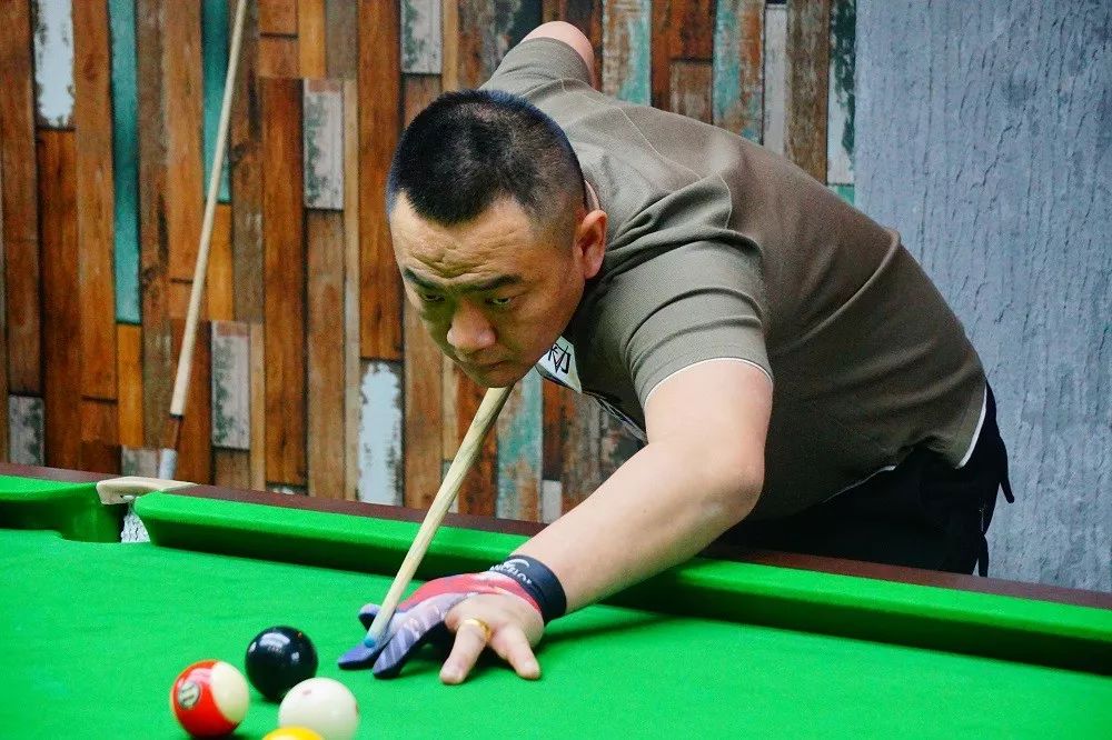 他的无球走 他的无球走