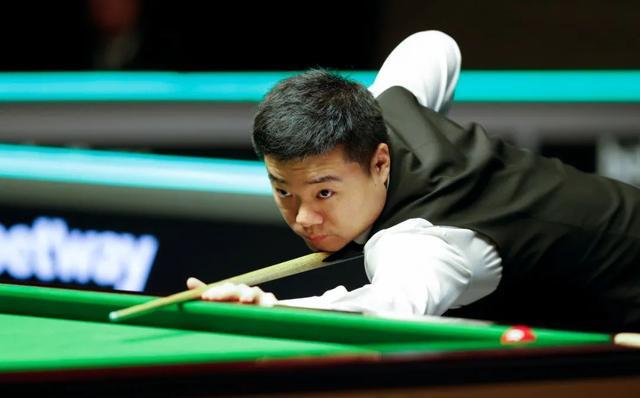 赛中贡献了 赛中贡献了